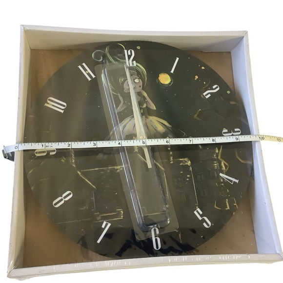 HAunting of Hill House Black Wall Clock Burtonesque - Picture 3 of 4